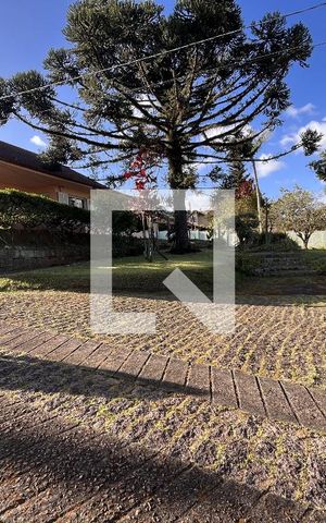 Casa à venda com 1950m², 4 quartos e 5 vagasJardim