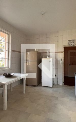 Casa à venda com 1950m², 4 quartos e 5 vagasCozinha