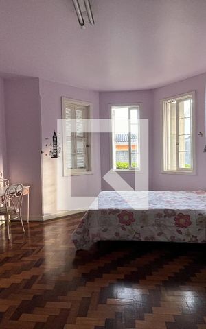 Casa à venda com 1950m², 4 quartos e 5 vagasQuarto 1