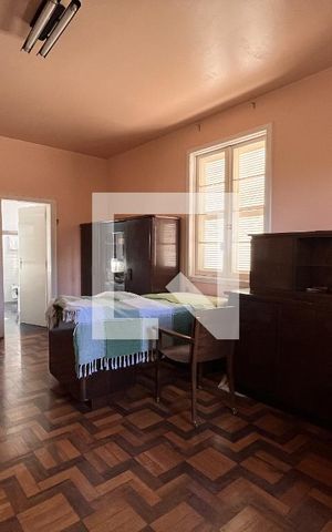 Casa à venda com 1950m², 4 quartos e 5 vagasQuarto 3