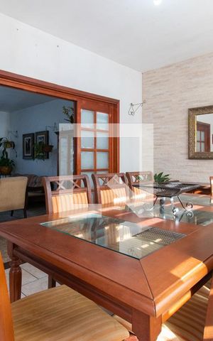 Casa de condomínio para alugar com 340m², 5 quartos e 2 vagas Casa de condomínio para alugar com 340m², 5 quartos e 2 vagasSala