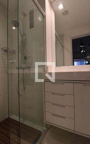 Apartamento para alugar com 70m², 1 quarto e 2 vagasBanheiro
