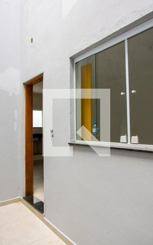 Casa à venda com 165m², 3 quartos e 3 vagas Casa à venda com 165m², 3 quartos e 3 vagasÁrea externa