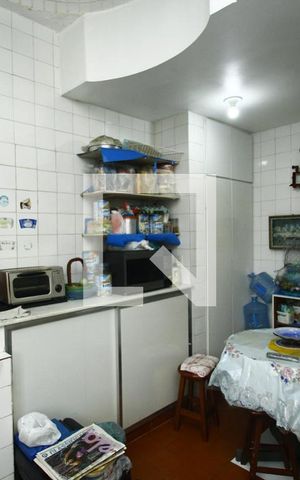 Apartamento à venda com 166m², 4 quartos e 1 vagaCozinha e Área de Serviço