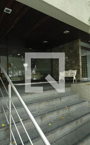 Apartamento à venda com 166m², 4 quartos e 1 vagaEntrada