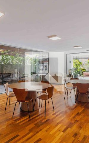 Apartamento para alugar com 100m², 2 quartos e 1 vagaÁrea comum