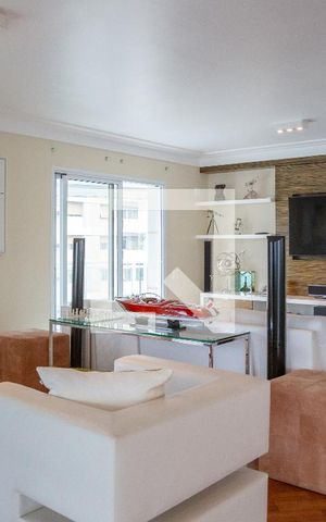 Apartamento à venda com 438m², 4 quartos e 5 vagas Apartamento à venda com 438m², 4 quartos e 5 vagasSala