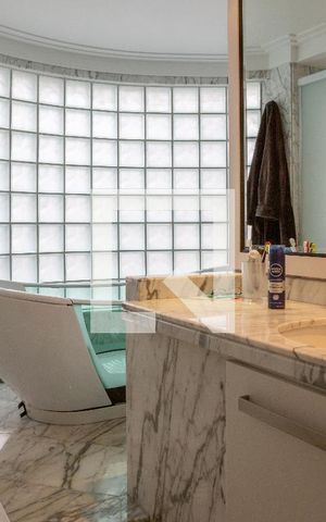 Apartamento à venda com 438m², 4 quartos e 5 vagas Apartamento à venda com 438m², 4 quartos e 5 vagasSuíte 1
