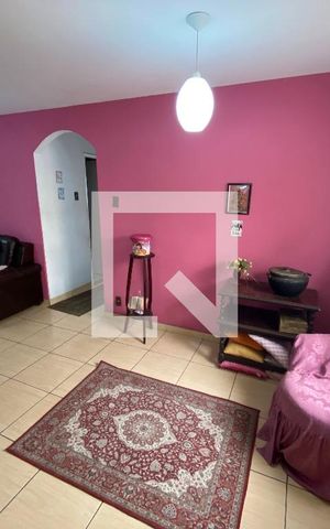 Casa à venda com 100m², 3 quartos e 2 vagas