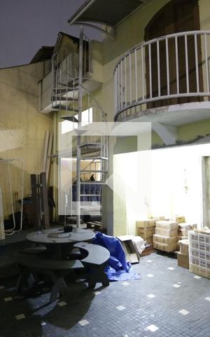 Casa à venda com 250m², 2 quartos e 3 vagasGaragem