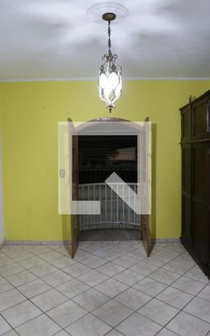 Casa à venda com 250m², 2 quartos e 3 vagasSuíte
