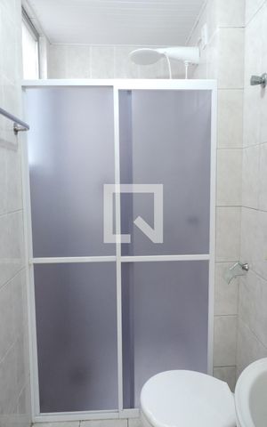 Apartamento para alugar com 42m², 1 quarto e 1 vagaBanheiro - Box