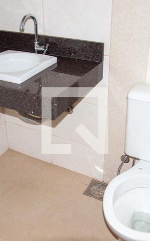 Casa à venda com 360m², 2 quartos e 3 vagas Casa à venda com 360m², 2 quartos e 3 vagasBanheiro