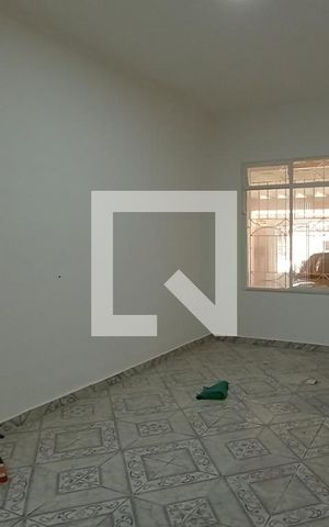 Casa para alugar com 80m², 2 quartos e 2 vagas Casa para alugar com 80m², 2 quartos e 2 vagasSala