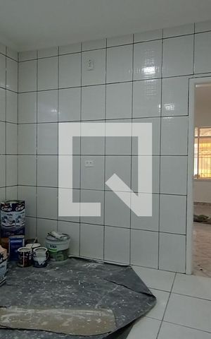 Casa para alugar com 80m², 2 quartos e 2 vagas Casa para alugar com 80m², 2 quartos e 2 vagasCozinha