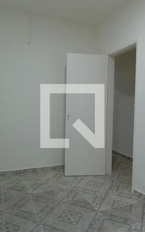 Casa para alugar com 80m², 2 quartos e 2 vagas Casa para alugar com 80m², 2 quartos e 2 vagasQuarto 2