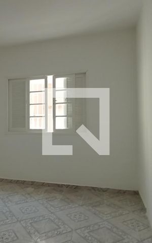 Casa para alugar com 80m², 2 quartos e 2 vagas Casa para alugar com 80m², 2 quartos e 2 vagasQuarto 1
