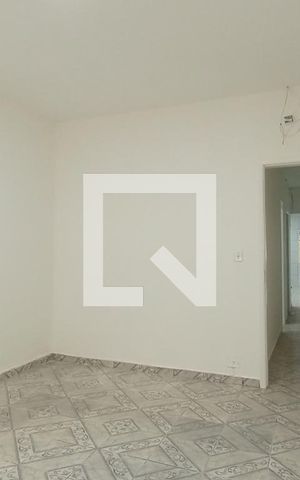 Casa para alugar com 80m², 2 quartos e 2 vagas Casa para alugar com 80m², 2 quartos e 2 vagasQuarto 1