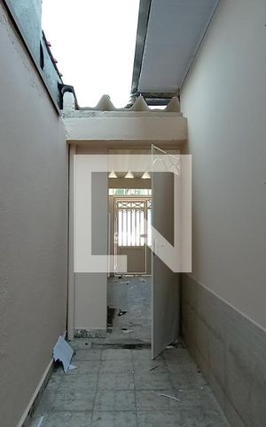 Casa para alugar com 80m², 2 quartos e 2 vagas Casa para alugar com 80m², 2 quartos e 2 vagasCorredor