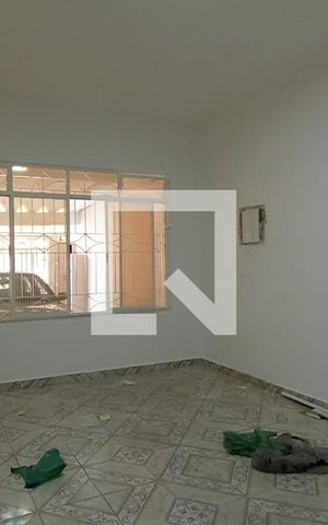 Casa para alugar com 80m², 2 quartos e 2 vagas Casa para alugar com 80m², 2 quartos e 2 vagasSala