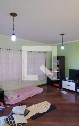 Casa à venda com 270m², 3 quartos e 4 vagasSala de TV
