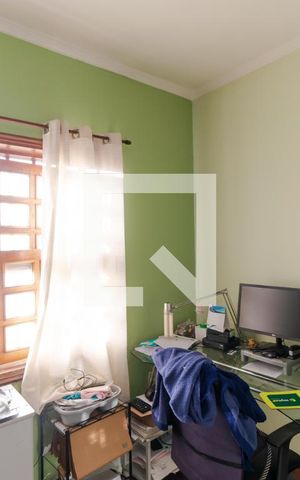 Casa à venda com 270m², 3 quartos e 4 vagasEscritório