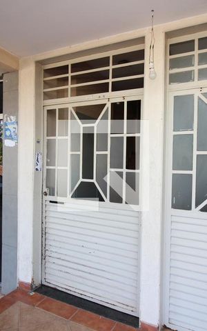 Apartamento para alugar com 90m², 2 quartos e sem vagaFachada