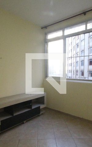 Apartamento à venda com 33m², 1 quarto e sem vagaSala/Quarto