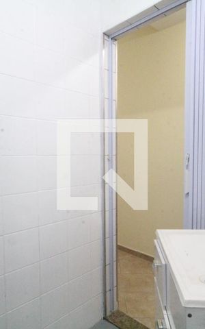 Apartamento à venda com 33m², 1 quarto e sem vagaBanheiro