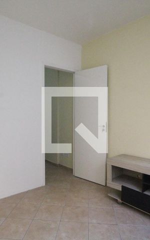 Apartamento à venda com 33m², 1 quarto e sem vagaSala/Quarto