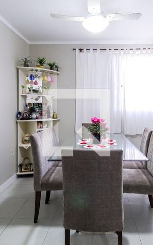 Apartamento à venda com 62m², 2 quartos e 1 vagaSala de jantar