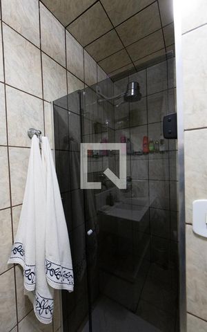 Casa à venda com 80m², 2 quartos e 1 vaga Casa à venda com 80m², 2 quartos e 1 vagaBanheiro Social