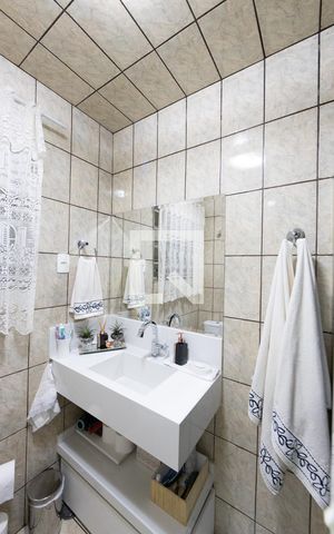Casa à venda com 80m², 2 quartos e 1 vaga Casa à venda com 80m², 2 quartos e 1 vagaBanheiro Social