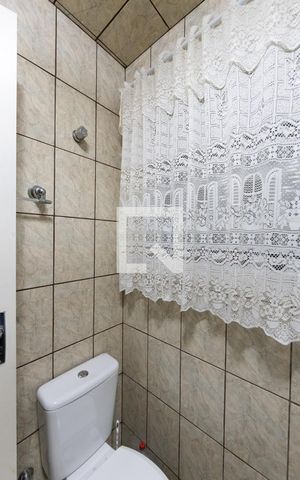 Casa à venda com 80m², 2 quartos e 1 vaga Casa à venda com 80m², 2 quartos e 1 vagaBanheiro Social