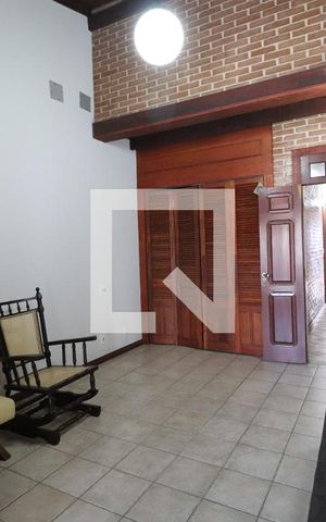 Casa à venda com 472m², 4 quartos e 5 vagasSuite 1
