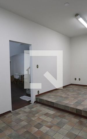 Casa à venda com 472m², 4 quartos e 5 vagasQuarto 1 Subsolo