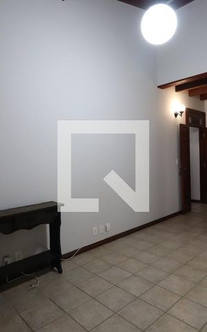 Casa à venda com 472m², 4 quartos e 5 vagasSuíte 2
