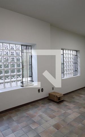 Casa à venda com 472m², 4 quartos e 5 vagasQuarto 1 Subsolo