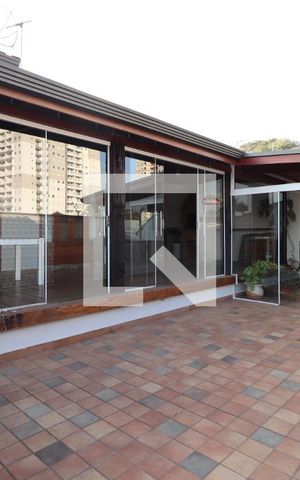 Casa à venda com 472m², 4 quartos e 5 vagasQuintal