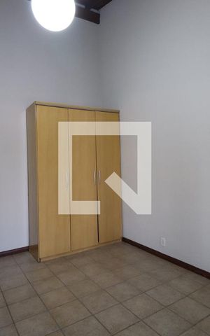 Casa à venda com 472m², 4 quartos e 5 vagasSuíte 2