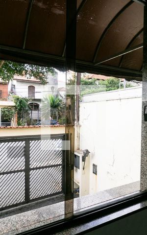 Casa à venda com 150m², 2 quartos e 5 vagas Casa à venda com 150m², 2 quartos e 5 vagasSala - Vista