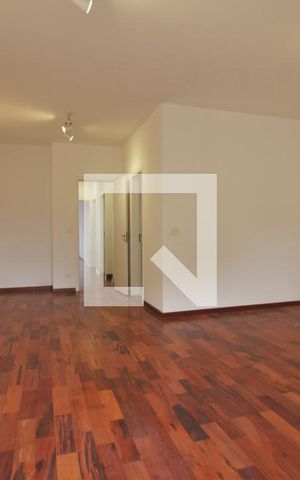 Casa de condomínio à venda com 300m², 3 quartos e 2 vagasSuíte