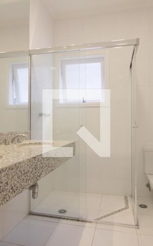 Casa de condomínio à venda com 300m², 3 quartos e 2 vagasBanheiro