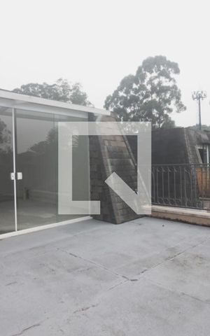 Casa de condomínio à venda com 300m², 3 quartos e 2 vagasVaranda