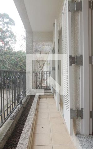 Casa de condomínio à venda com 300m², 3 quartos e 2 vagasVaranda