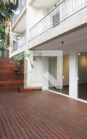 Casa de condomínio à venda com 300m², 3 quartos e 2 vagasÁrea Externa