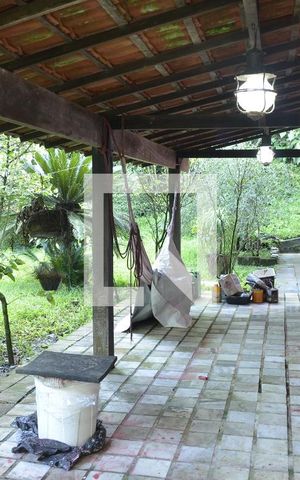 Casa para alugar com 240m², 4 quartos e 3 vagasÁrea Externa
