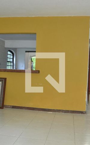Casa para alugar com 240m², 4 quartos e 3 vagasSala