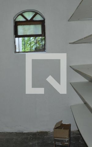 Casa para alugar com 240m², 4 quartos e 3 vagasÁrea de Serviço