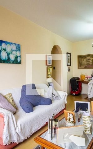 Apartamento à venda com 85m², 2 quartos e 1 vaga Apartamento à venda com 85m², 2 quartos e 1 vagaSala